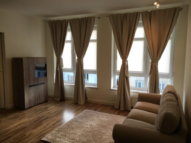 Apartment for Rental, Warszawa Praga-Południe Saska Kępa, pl. Przymierza 58261474